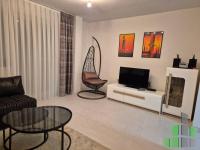 Se izdava namesten stan vo Skopje, Debar Maalo so povrshina od 62 m2.
 Ekstra: Klima, Greenje na struja, Lift, Renoviran.
 Cena: 500 EUR